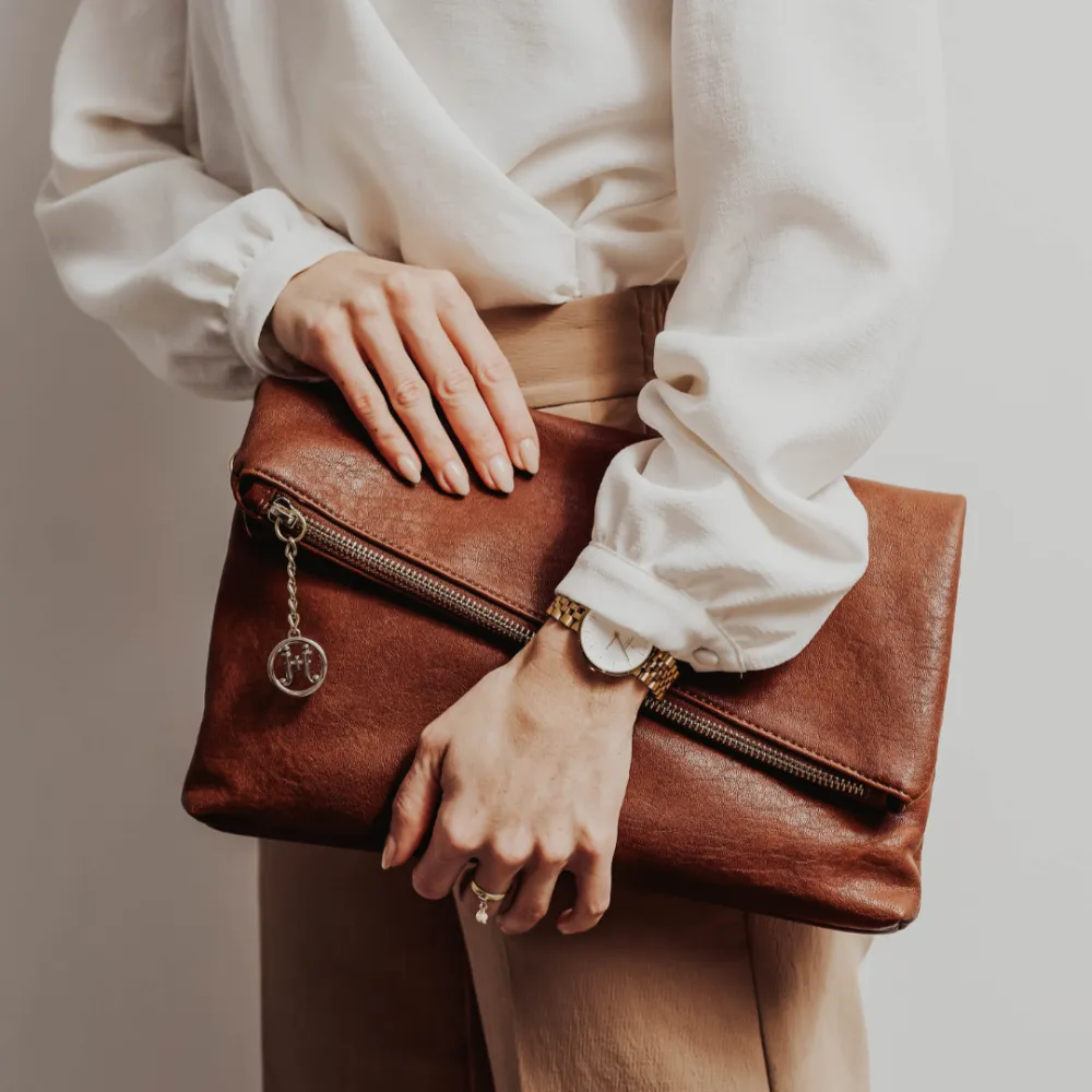 CYNDIE Foldover Vegan Clutch in Chestnut