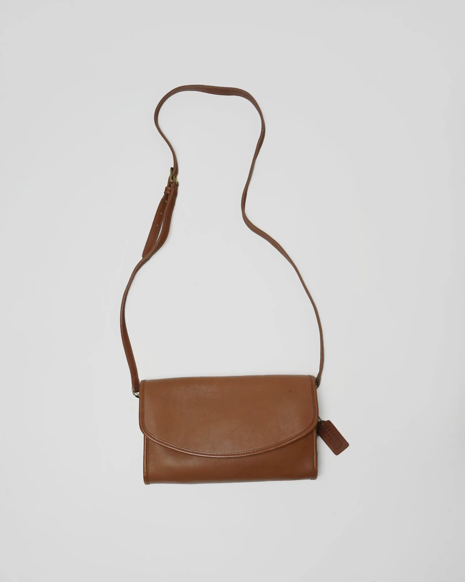 Leather Shoulder Bag / Tan