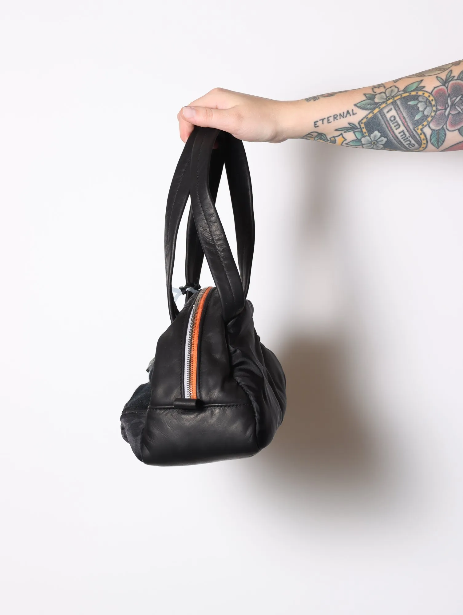 Mini Traveler Bag in Black by Minnessak