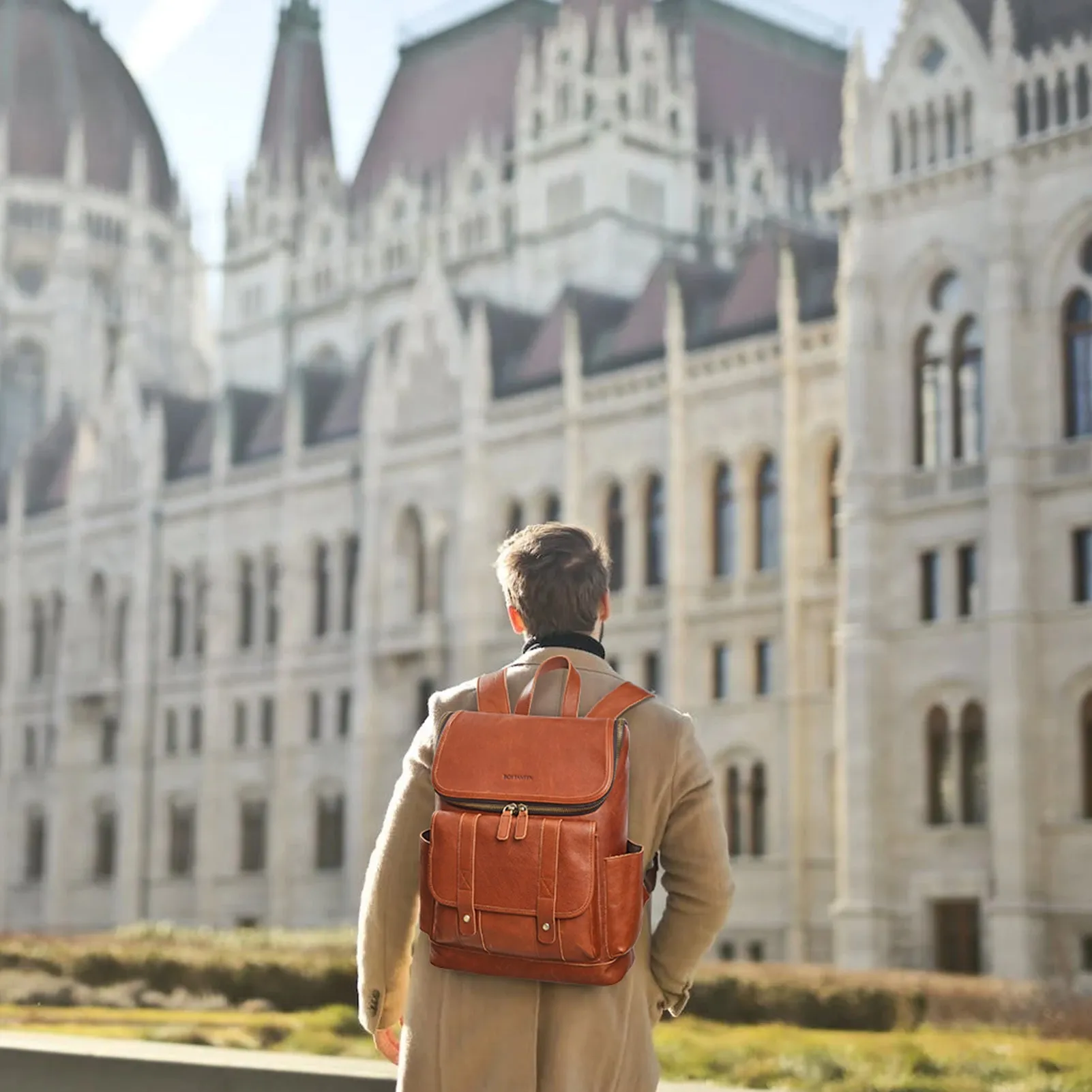 Vintage Laptop Backpack 15.6'' - Handcrafted Crazy Horse Leather