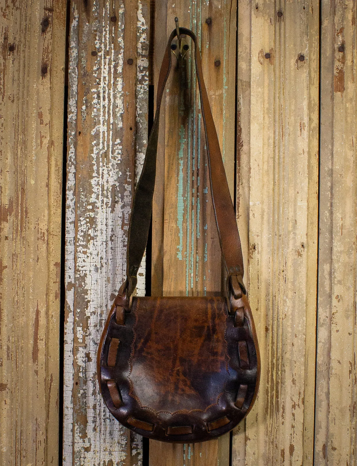 Vintage Seagull Tooled Brown Leather Purse 70s