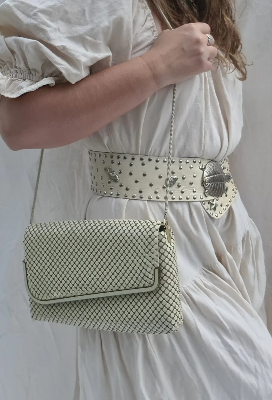 Vintage White Gold GLO Mesh Clutch Bag with Chain